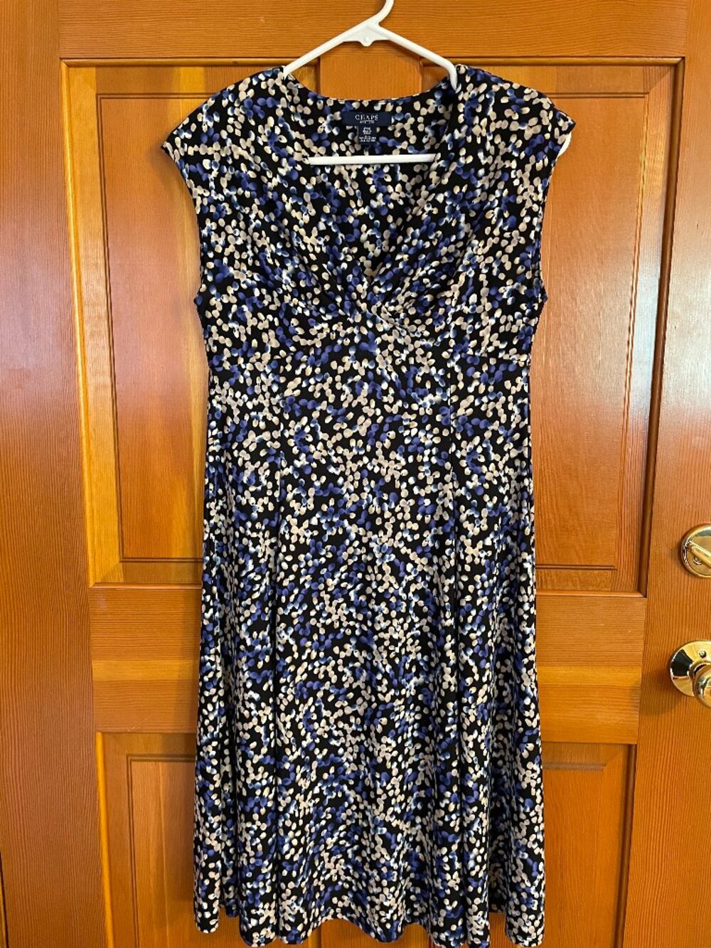 Chaps Multicolor Cap Sleeve V-neck Fit & Flare Dress - Petite Medium (PM)